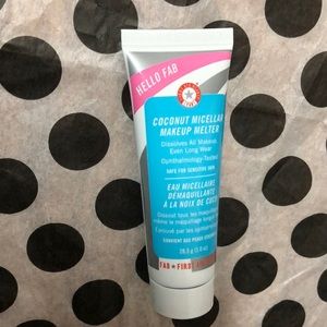 🆕First Aid Beauty Micellar Makeup Melter Mini💕💕